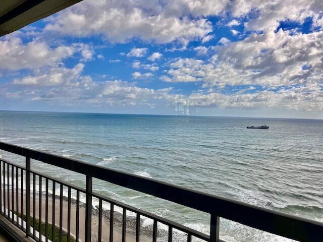 Building Photo - 4000 N Ocean Dr