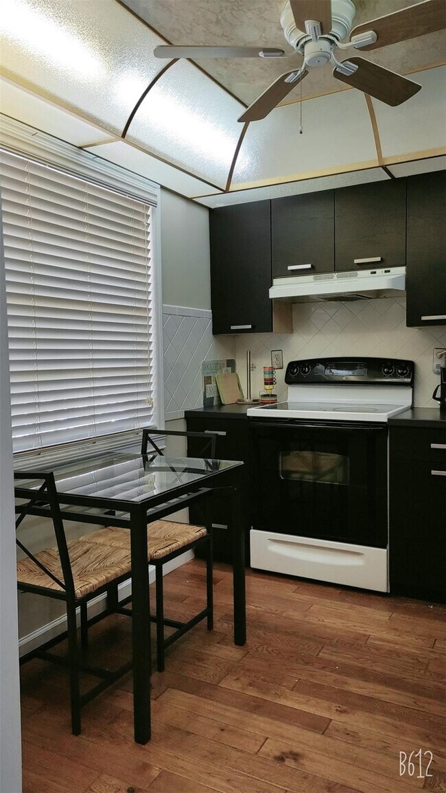 Building Photo - 3000 NW 48th Terrace