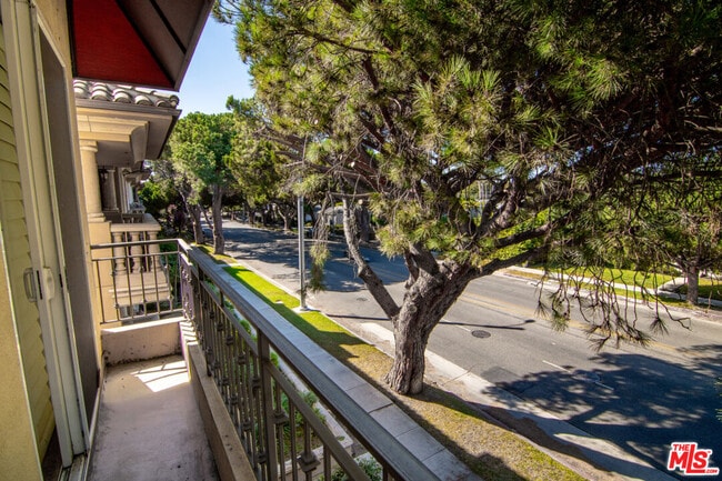 Building Photo - 11428 National Blvd