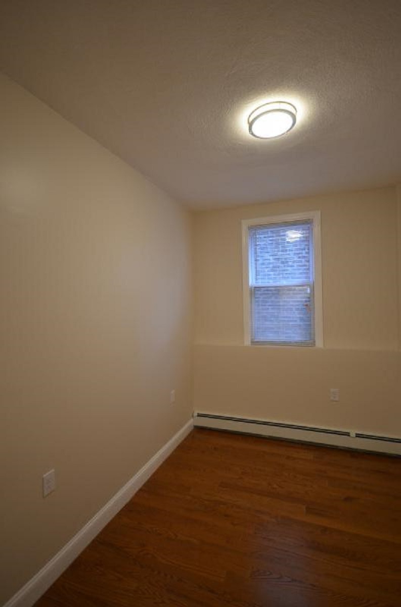 Building Photo - 349 Sumner St
