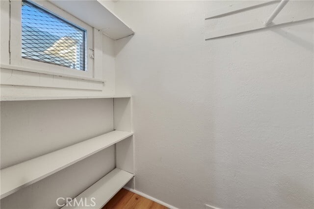 Building Photo - 1146 N Loma Vista Dr