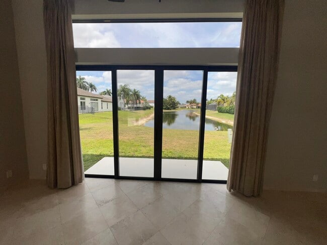 Building Photo - 20077 Palm Island Dr