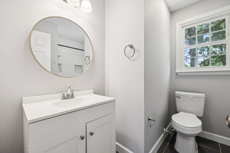 Building Photo - 102 Warren Pl