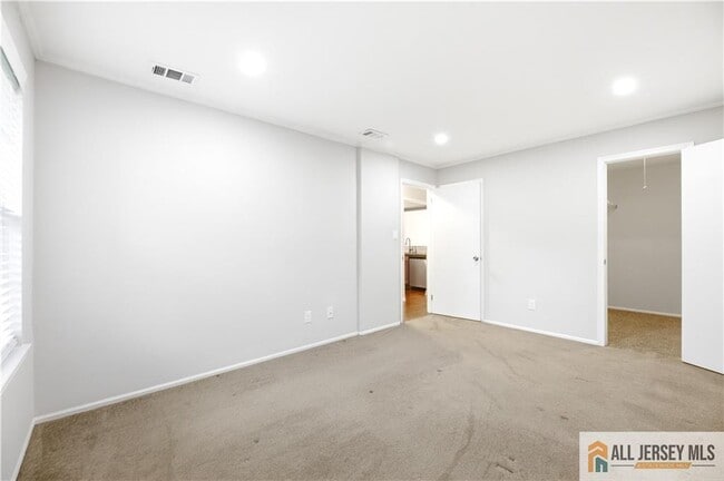 Building Photo - 151 Wyndham Pl