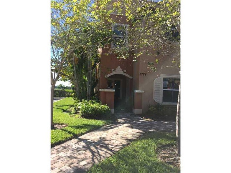 Primary Photo - 2784 SW 121st Ave