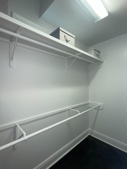 Building Photo - 110 Miramar Blvd