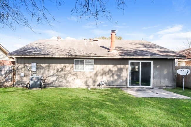 Building Photo - 5418 Quail Tree Ln