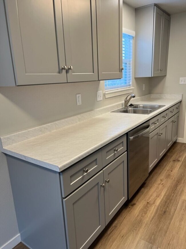 Building Photo - Park Place