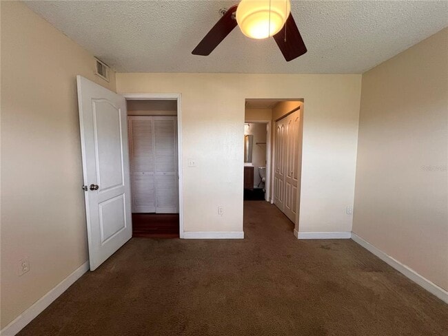 Building Photo - 2031 Dixie Belle Dr
