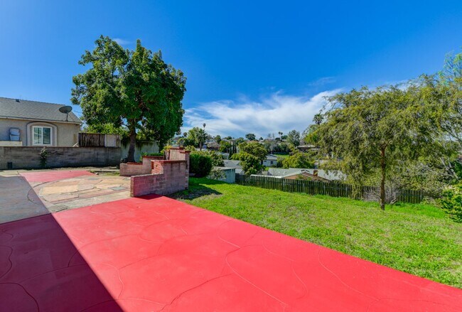 Building Photo - 4028 Casita Way