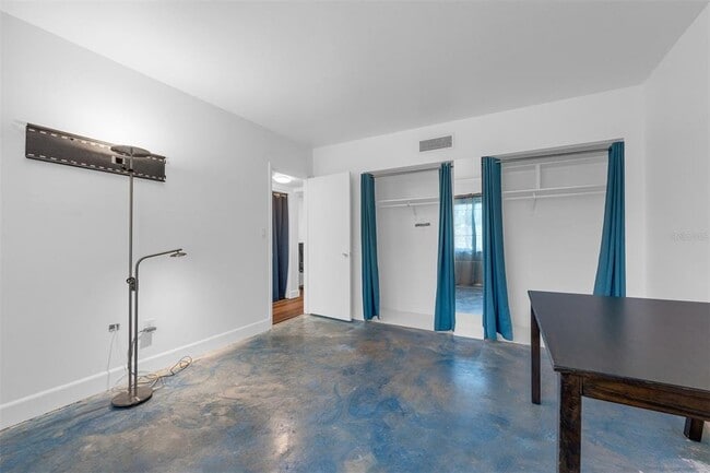 Building Photo - 1140 S Orlando Ave