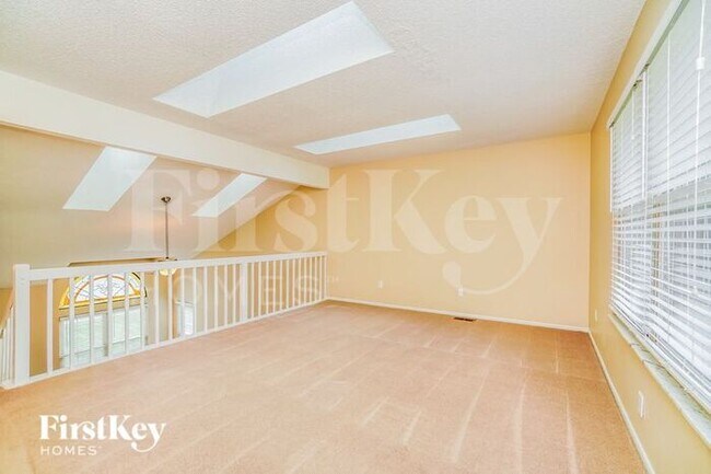 Building Photo - 1103 Crestview St