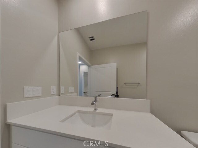 Building Photo - 1735 Lorraine Dr