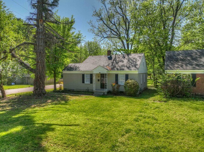 Primary Photo - Move-In Special: Qualified Tenants Get 50%...