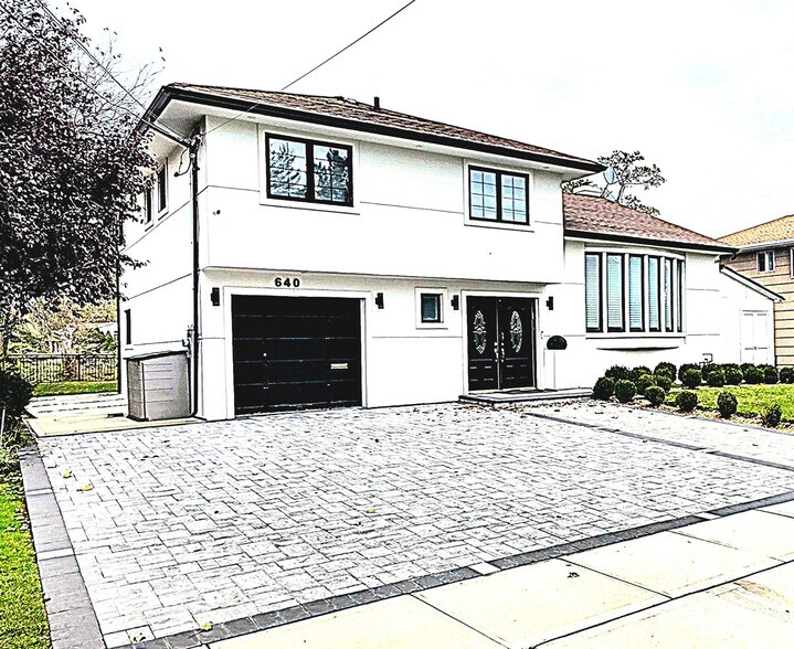 Building Photo - 640 Derby Ave