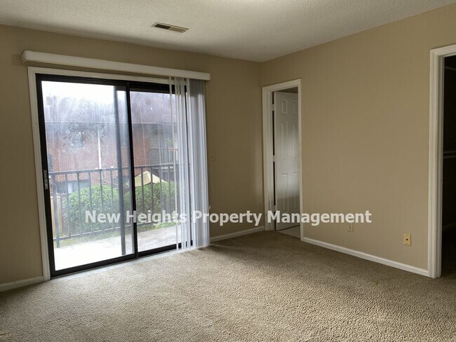 Building Photo - 557 TRAVELERS BLVD 0733
