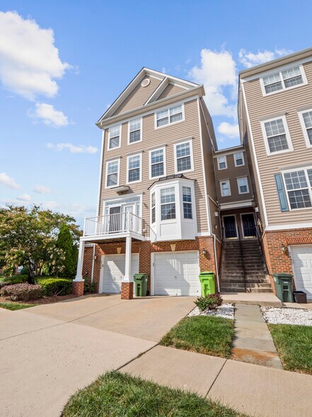 Building Photo - 2498 Curie Ct