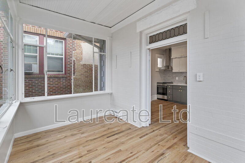 Building Photo - 1058 N Pearl St