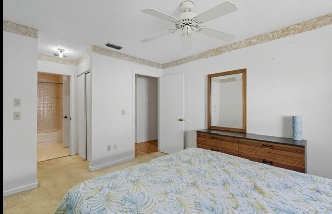 Building Photo - 13526 Fountain View Blvd