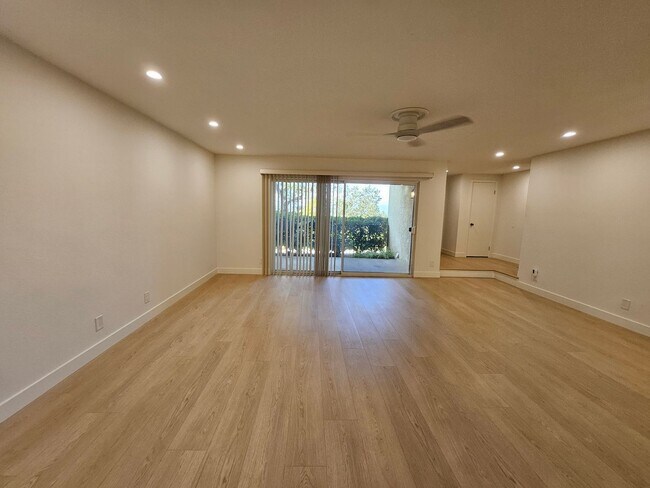 Building Photo - Modern Comfort Meets Convenience — 4-Bedro...