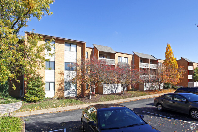 Building Photo - Courtland Hall
