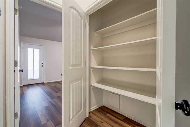 Building Photo - 12716 Heritage Oaks Dr