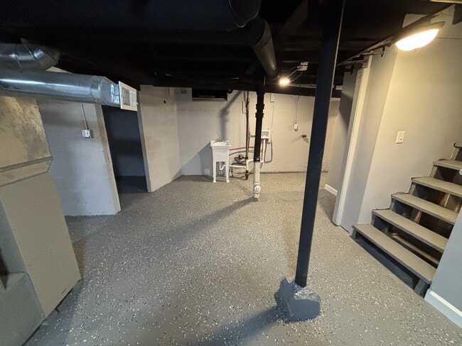 Building Photo - 1311 Marshall Pl