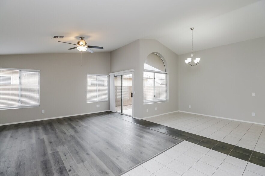 Building Photo - 873 W Sierra Madre Ave