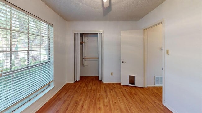 Building Photo - 3007 Blazing Star Trail
