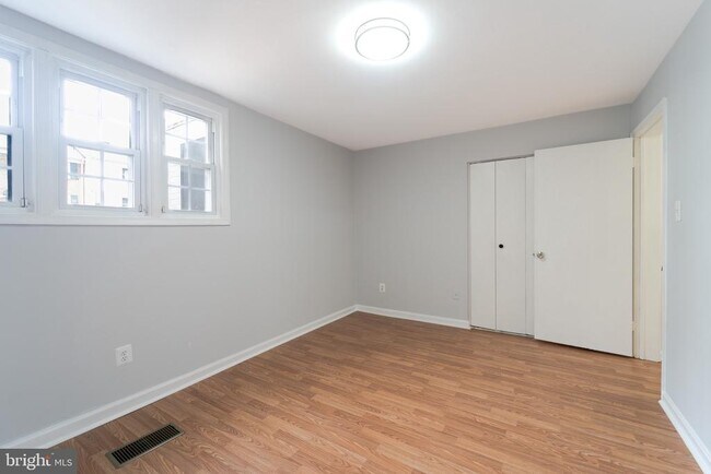 Building Photo - 14421 Saguaro Pl