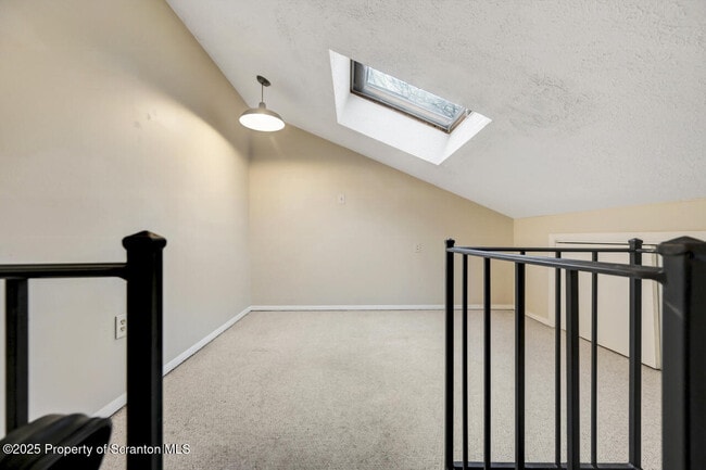 Building Photo - 300 Lake Rd