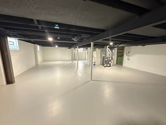 Building Photo - SFH Montgomery