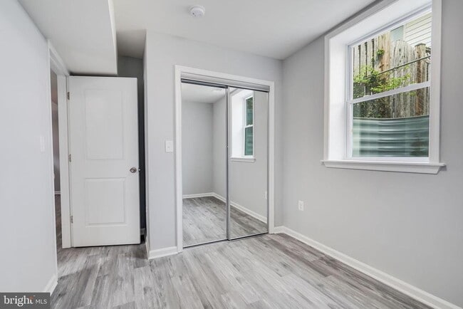 Building Photo - 3312 D St SE