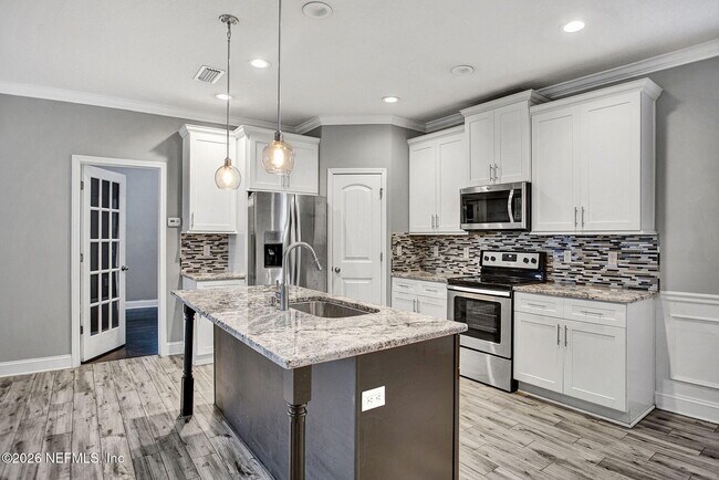 Building Photo - 516 Meldrum Ln