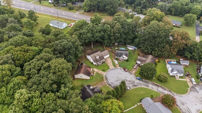 Building Photo - 1701 Willa Pl Dr