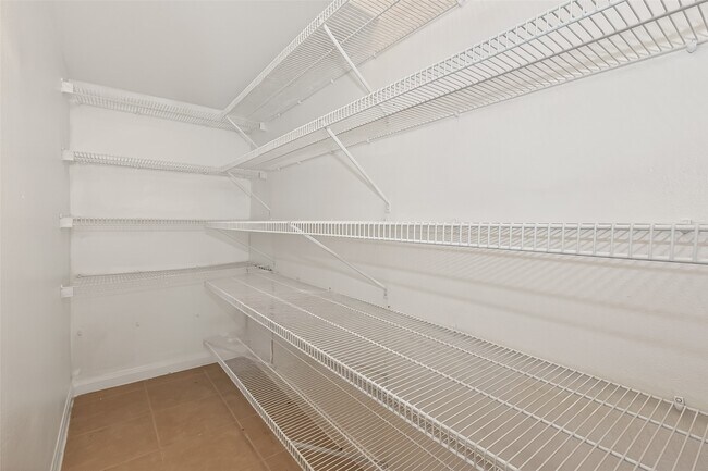 Building Photo - 20807 Echo Manor Dr