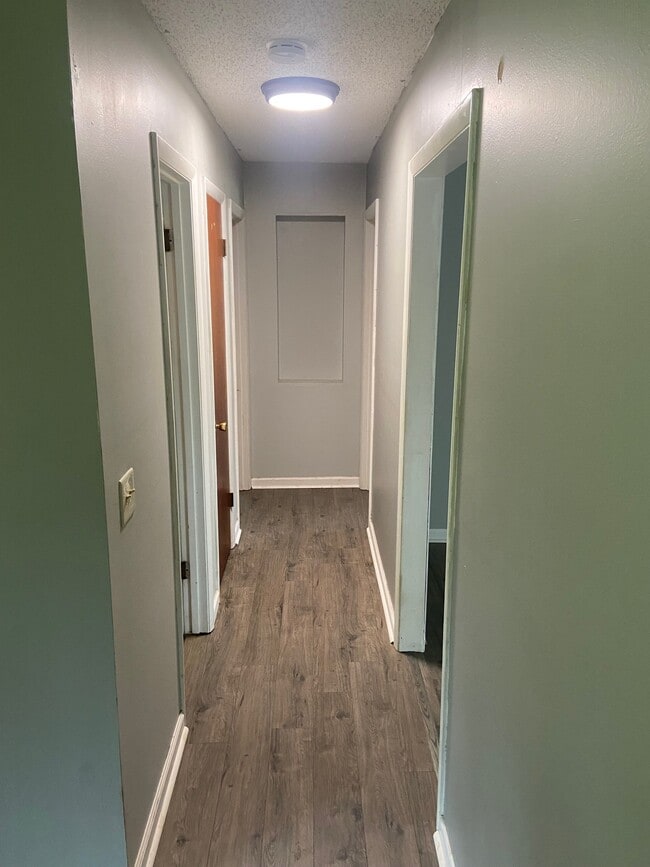 Building Photo - 18700 Bruce Ln