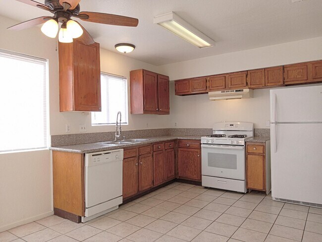 Building Photo - 33662 Whispering Palms Trail