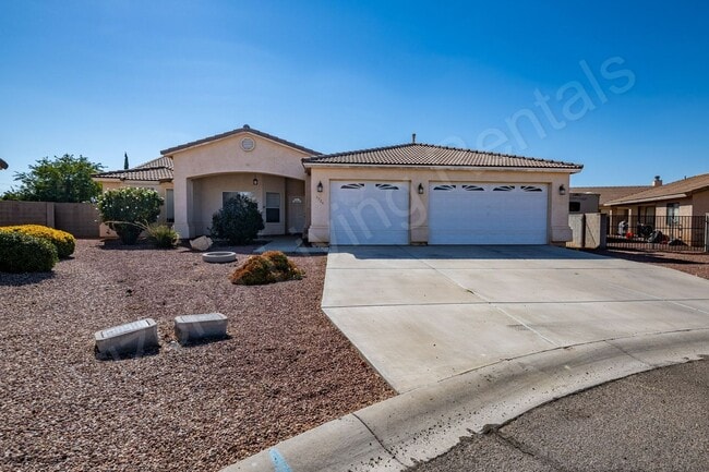 Building Photo - BEAUTIFUL CUL-DE-SAC HOME