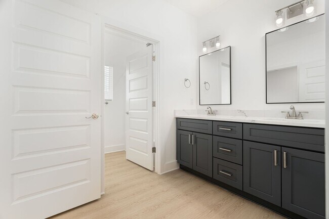 Building Photo - The Aspen at Been Road Villas 3 Bed, 2 Bath