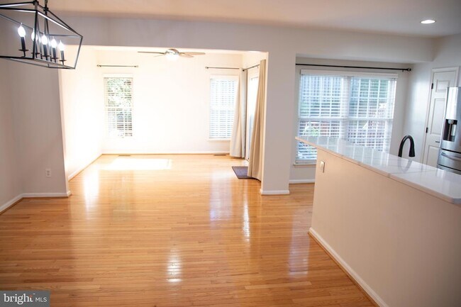 Building Photo - 3347 Wilton Crest Ct