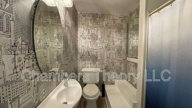 Building Photo - 10130 Blake Ln