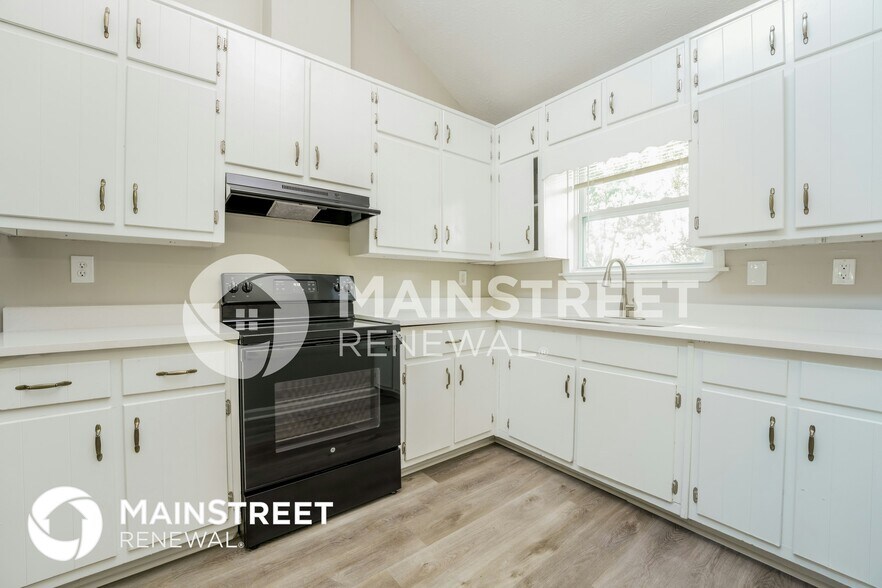 Building Photo - 2535 Kelly Lake Dr