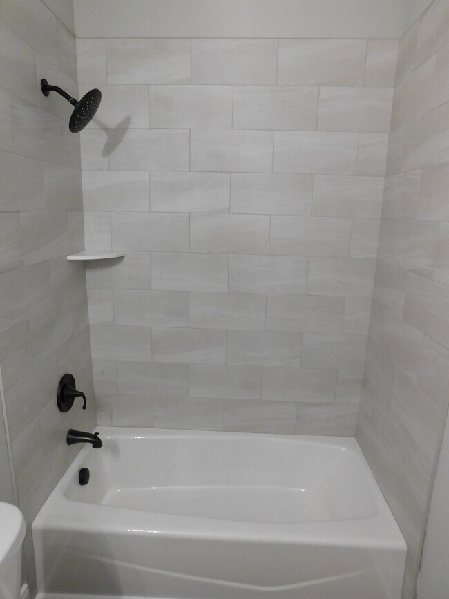 Building Photo - 891 Forehand Rd