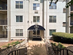Building Photo - 1-Bed/1-Bath Condo/Available Now!