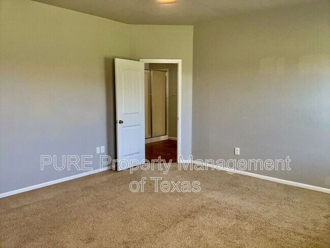 Building Photo - 12040 Riparian Rd