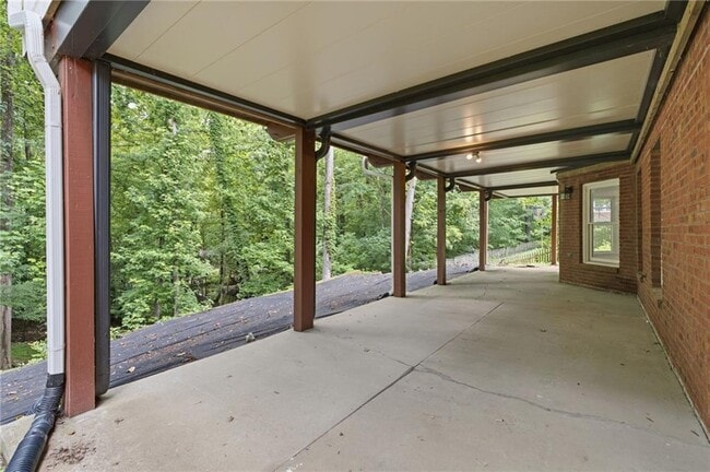 Building Photo - 730 Rose Creek Cir