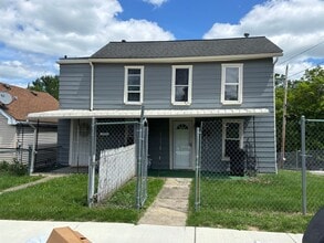 Building Photo - 102-104 Linn Ave