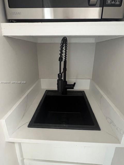 Building Photo - 7800 SW 36th St