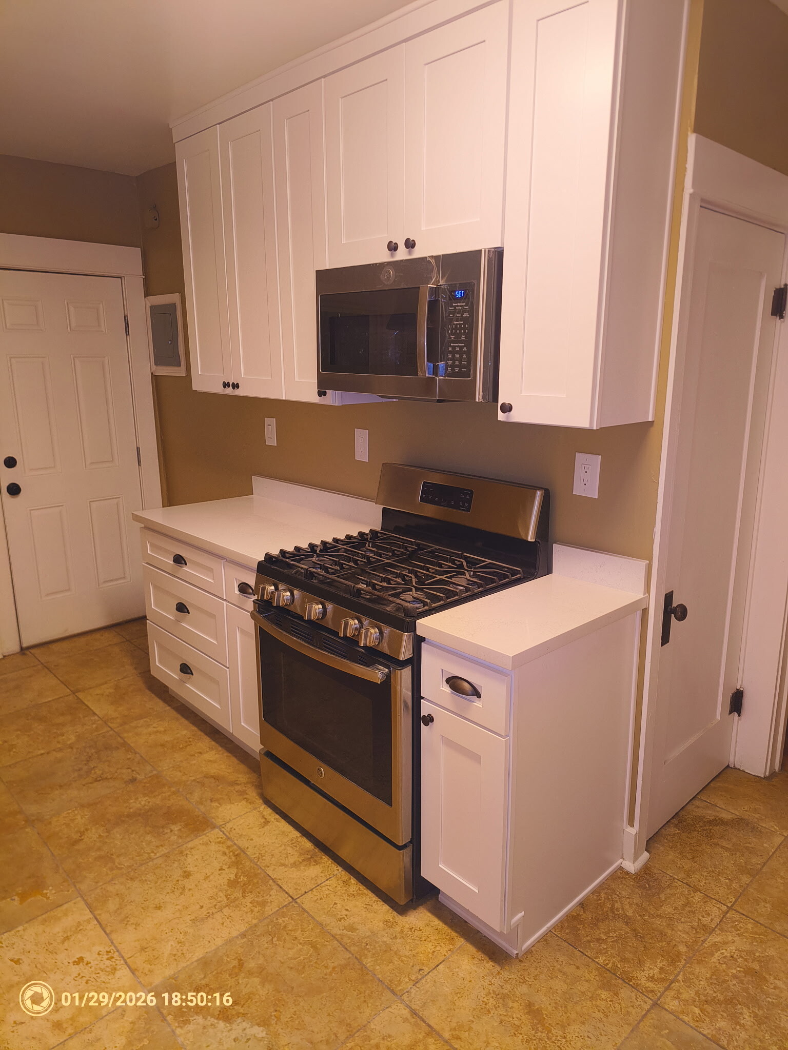 Building Photo - 2409 E Mabel St